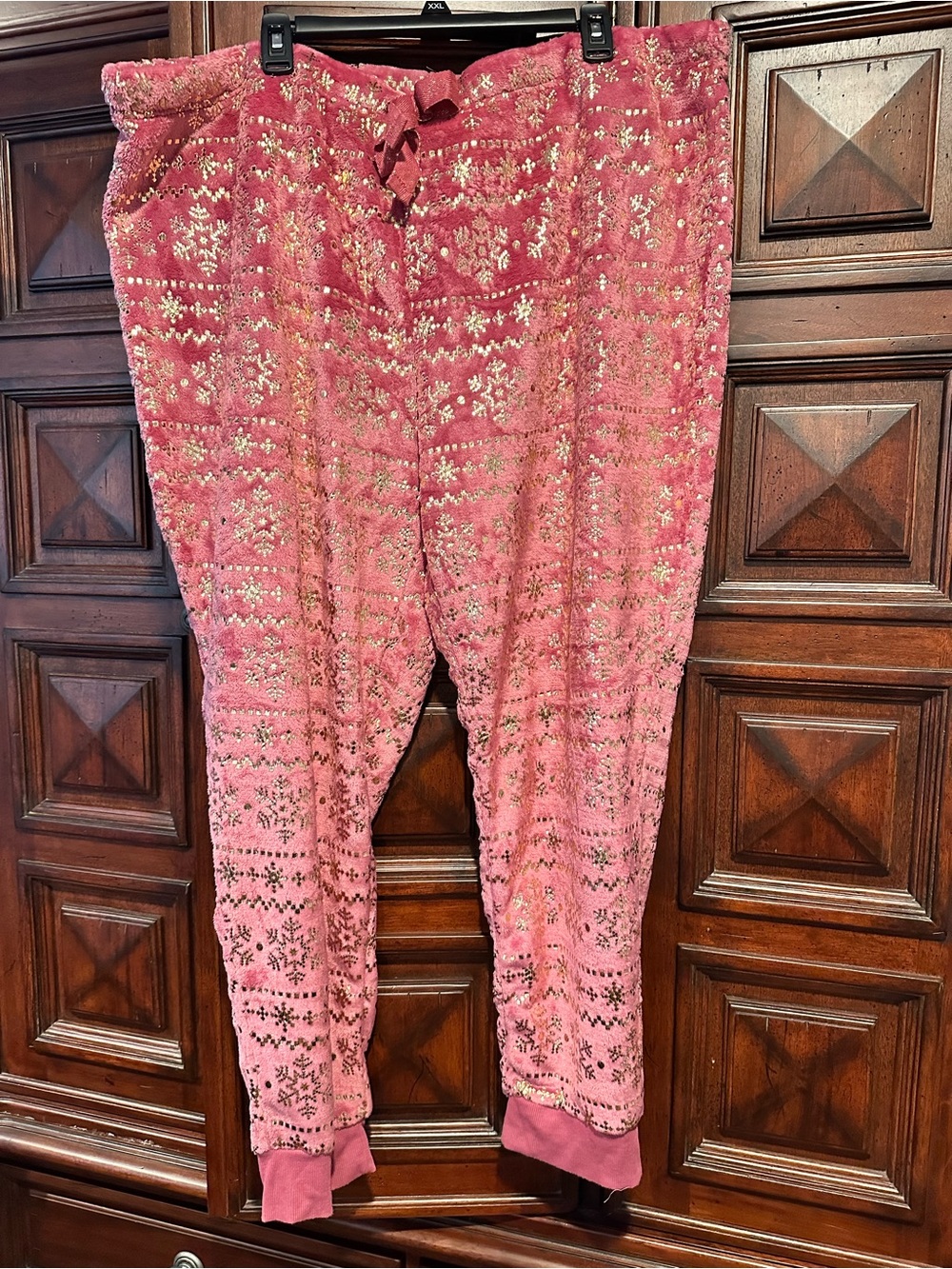 3X Secret Treasures Pink GOLD Metallic FOILED Fair Isle SNOWFLAKES PLUSHY Pants